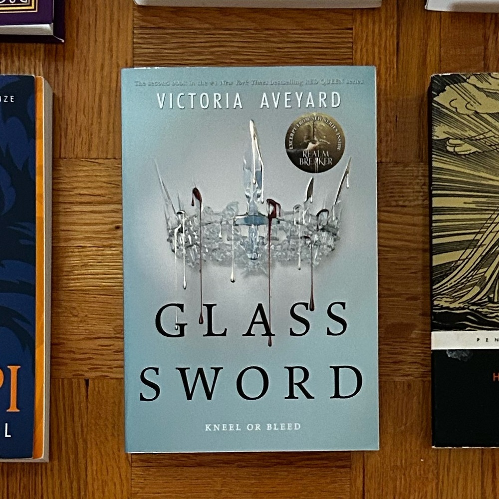 Glass Sword by Victoria Aveyard Hardcover